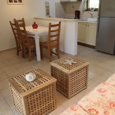 Olivastro Lefkada City