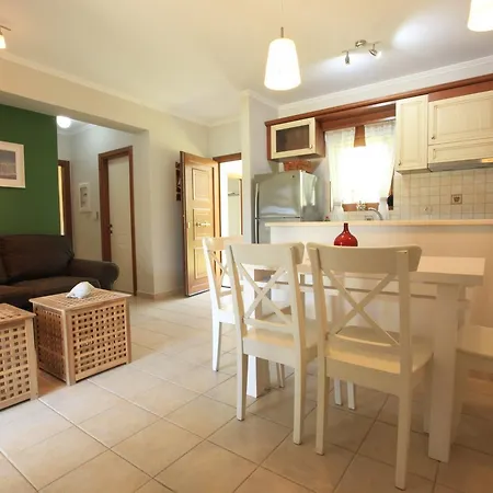 Apartament Olivastro *